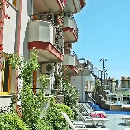 Club Dante Otel