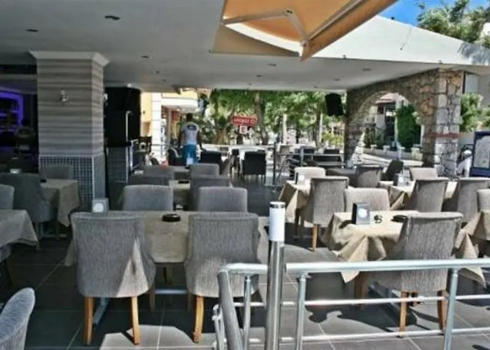 Hotel Club Dante 3*