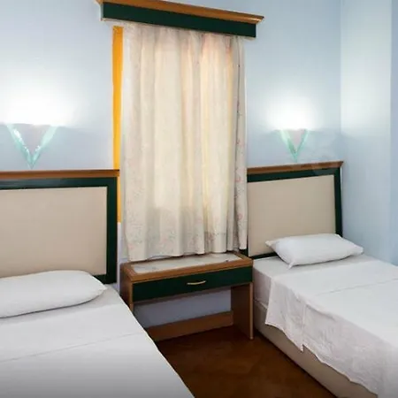 Hotel Club Dante 3*
