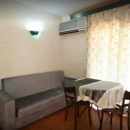 Club Dante Szálloda