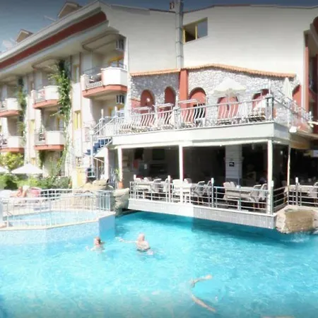 Club Dante Szálloda