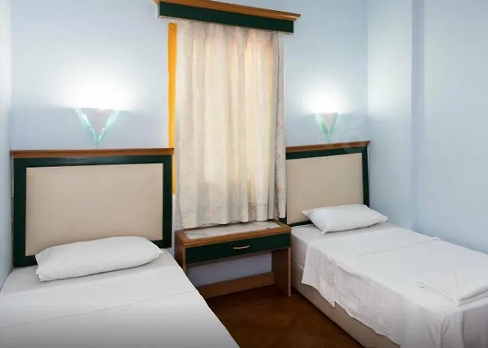 Hotel Club Dante 3*