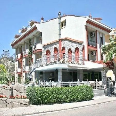 Club Dante 3*