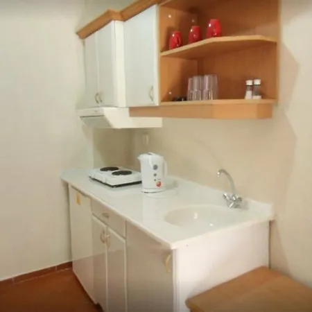 Club Dante מלון 3*