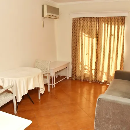 מלון Club Dante מרמריס